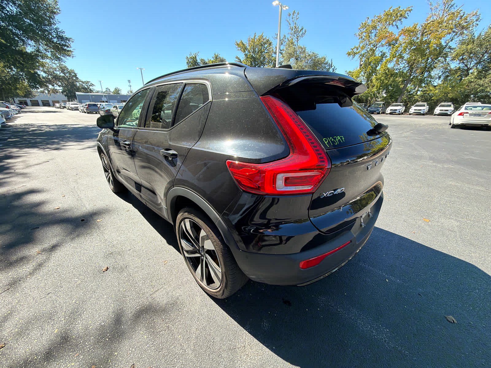 Used 2024 Volvo XC40 B5 Ultimate w/ Protection Package Premier AWD/4WD image 13