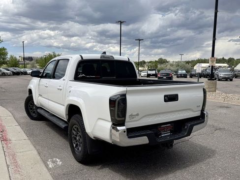 Used 2017 Toyota Tacoma SR5 w/ Tow Package AWD/4WD image 6