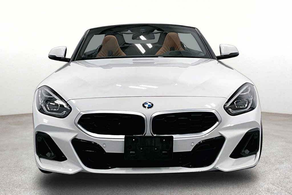 Used 2024 BMW Z4 sDrive30i w/ Premium Package RWD image 3