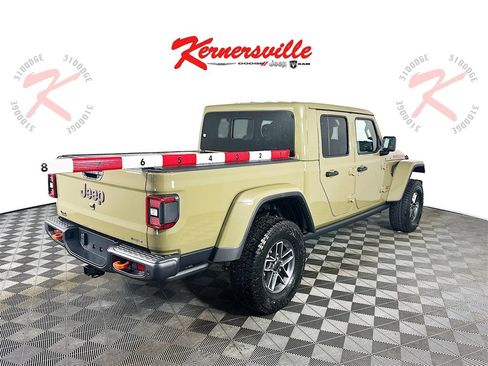New 2026 Jeep Gladiator Mojave image 7