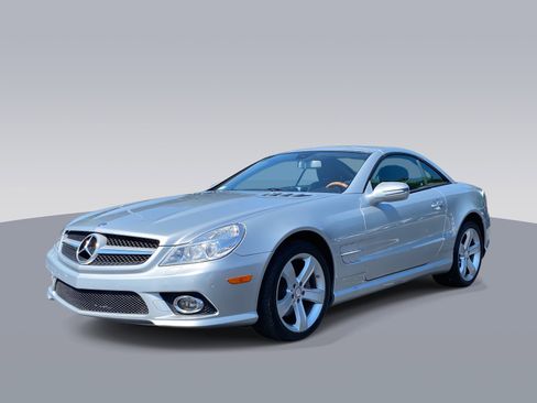 Used 2009 Mercedes-Benz SL 550 image 2
