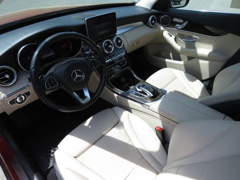 Used 2018 Mercedes-Benz C 300 4MATIC Sedan image 11