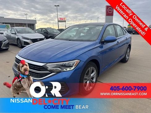 Used 2024 Volkswagen Jetta SE FWD image 1