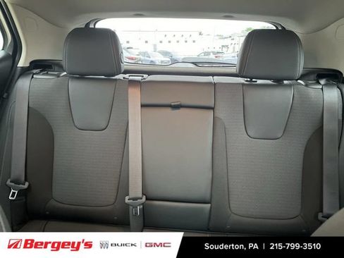 Used 2020 Buick Encore GX Select w/ Sport Touring Package AWD/4WD image 25