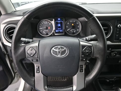Used 2019 Toyota Tacoma SR5 image 30