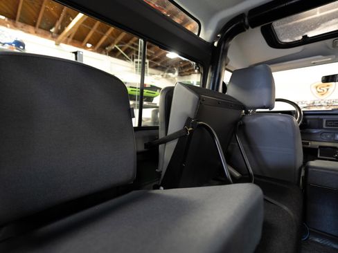 Used 1997 Land Rover Defender 90 image 70