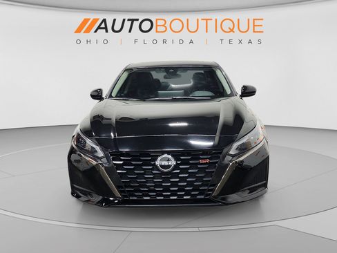 Used 2023 Nissan Altima 2.5 SR w/ SR Premium Package FWD image 8