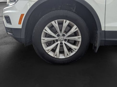 Used 2020 Volkswagen Tiguan S FWD image 25