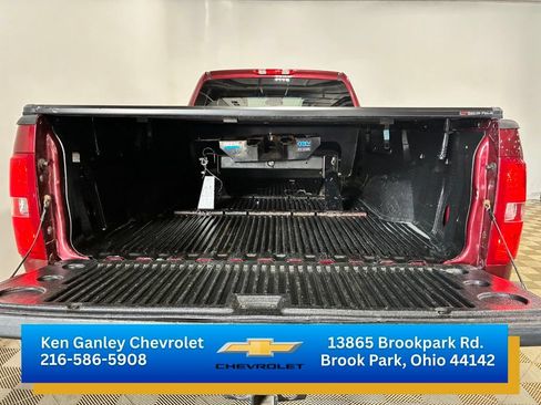 Used 2013 Chevrolet Silverado 3500 LTZ AWD/4WD image 17