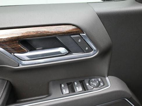 Used 2026 GMC Sierra 1500 SLE w/ Preferred Package image 11