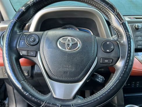 Used 2013 Toyota RAV4 Limited image 15