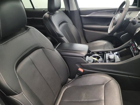 Used 2022 Jeep Grand Cherokee Limited 4xe w/ Luxury Tech Group II image 21