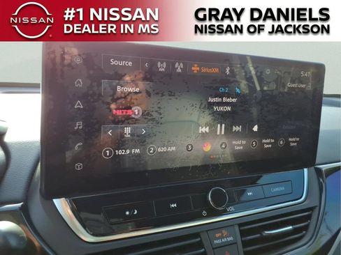 Used 2024 Nissan Altima 2.5 SR w/ SR Premium Package FWD image 16