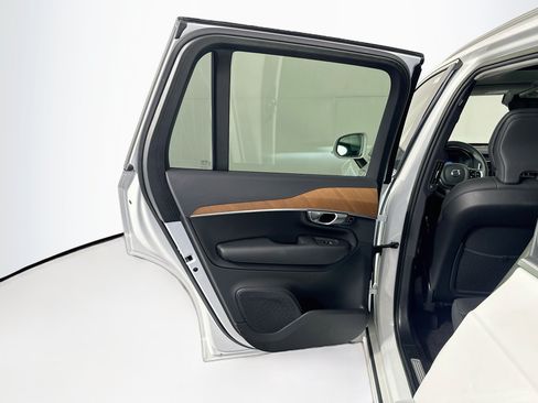 Used 2023 Volvo XC90 B6 Plus w/ Protection Package Premier AWD/4WD image 28