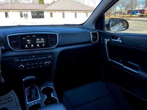 Used 2021 Kia Sportage LX image 26