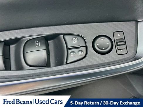 Used 2023 Nissan Sentra SR w/ Midnight Edition Package FWD image 24