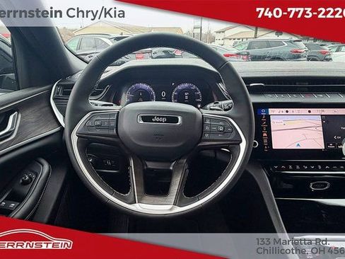 New 2026 Jeep Grand Cherokee L Laredo image 7