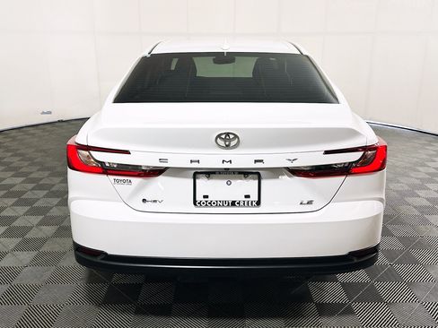 Used 2025 Toyota Camry LE FWD image 4