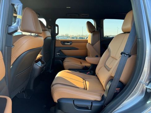 New 2026 Nissan Armada SL w/ Captain's Chari Seat Package image 16