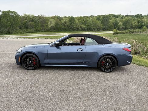 Used 2024 BMW 440i xDrive Convertible w/ Premium Package AWD/4WD image 2