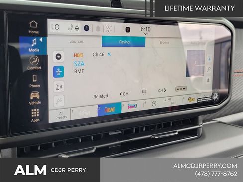 New 2025 Jeep Gladiator Rubicon w/ Convenience Group image 19