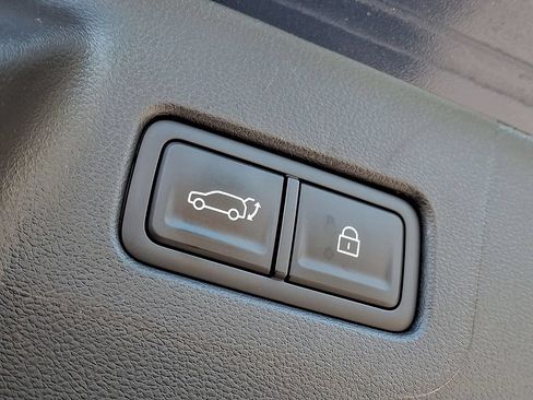 Used 2026 Hyundai Santa Fe SEL FWD image 29