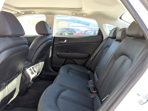 Used 2019 Kia Optima EX w/ EX Premium Package image 15