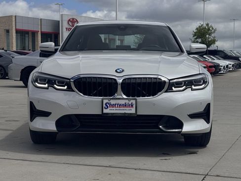 Used 2022 BMW 330i Sedan w/ Premium Package 2 image 7