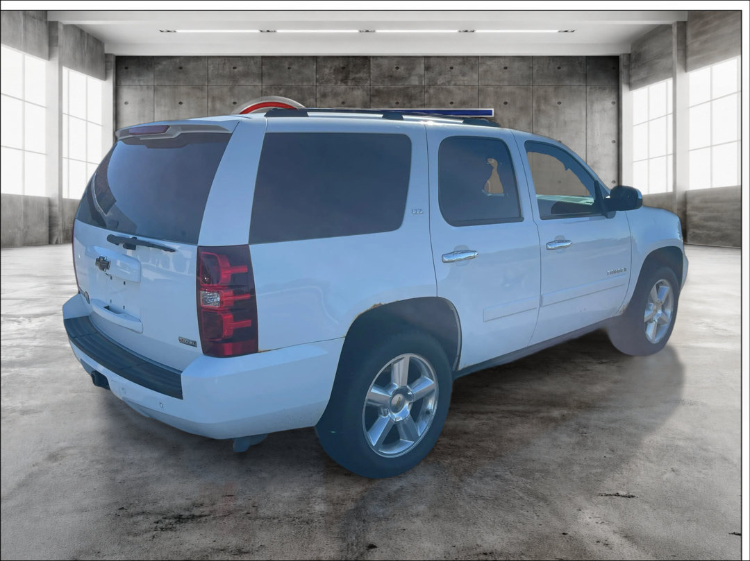 Used 2007 Chevrolet Tahoe LTZ w/ LTZ Preferred Equipment Group AWD/4WD image 5