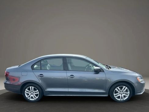 Used 2018 Volkswagen Jetta S image 4