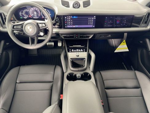 Used 2026 Porsche Cayenne S image 30