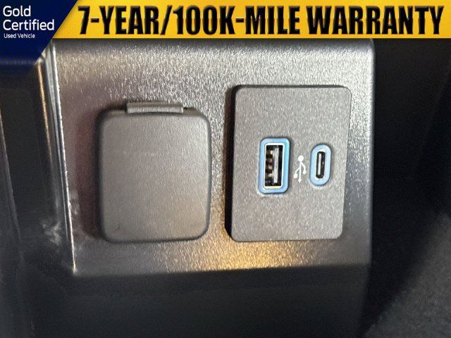 Used 2023 Ford Explorer XLT w/ Equipment Group 202A RWD image 31