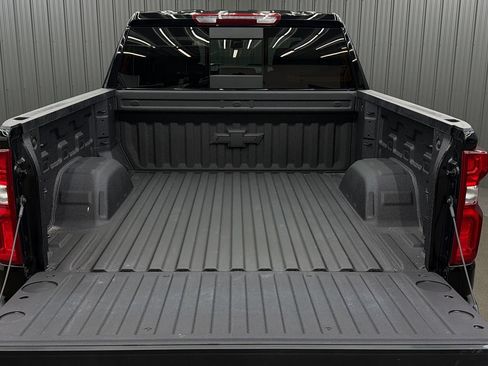 Used 2026 Chevrolet Silverado 1500 LT Trail Boss w/ Convenience Package II AWD/4WD image 17