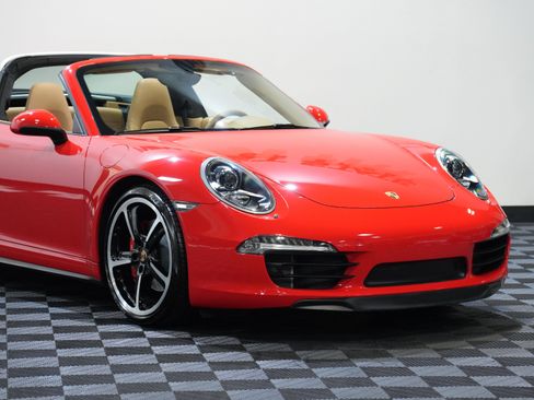 Used 2014 Porsche 911 Targa 4S AWD/4WD image 9