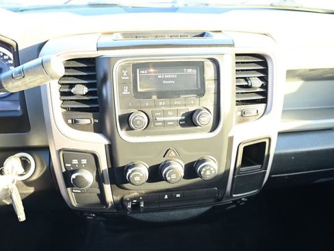 Used 2018 RAM 2500 Tradesman w/ Chrome Appearance Group image 23