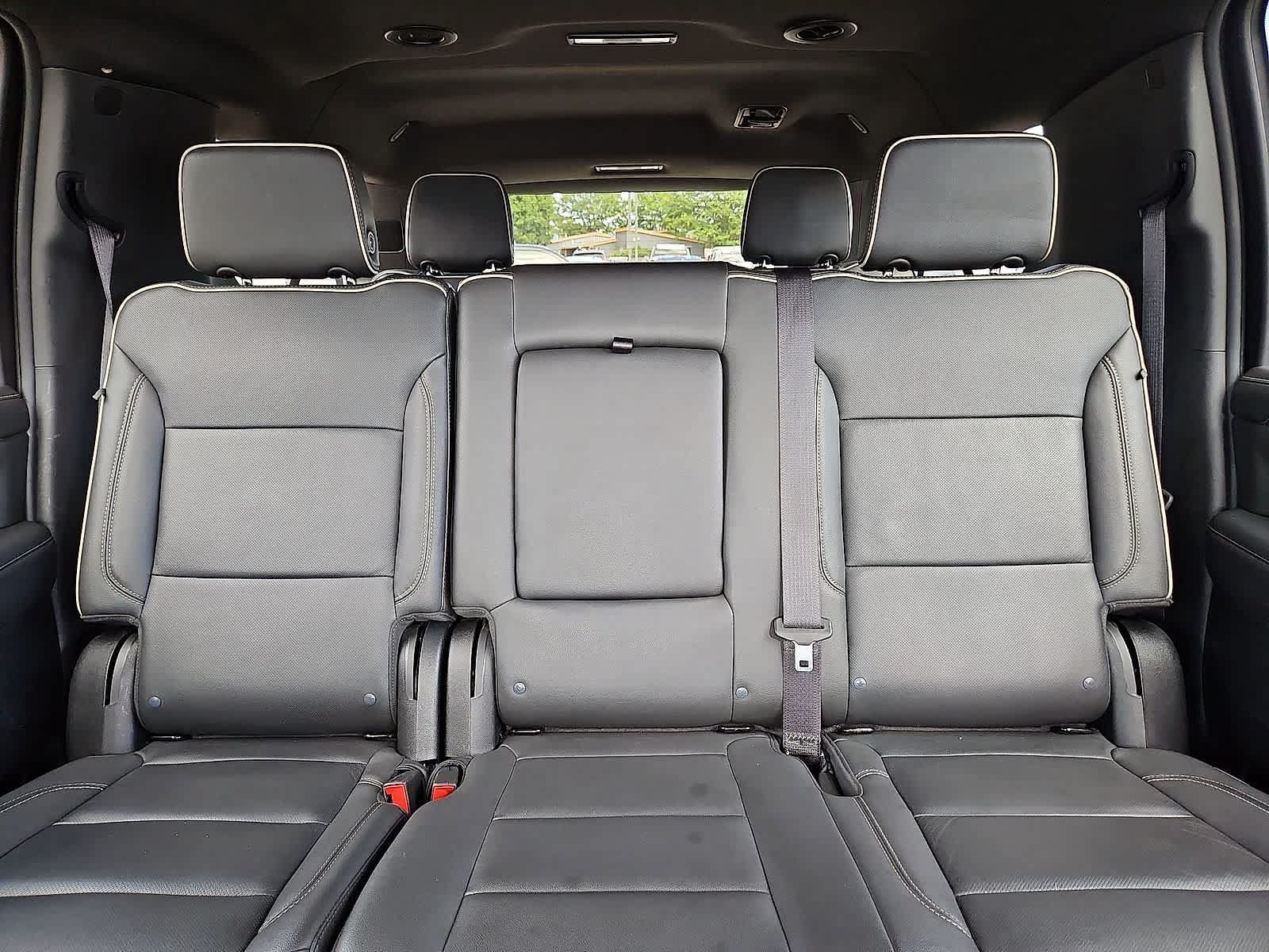 Certified 2024 Chevrolet Suburban Premier AWD/4WD image 14