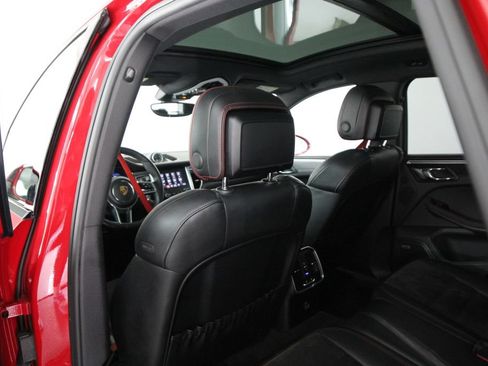 Used 2018 Porsche Macan GTS AWD/4WD image 42
