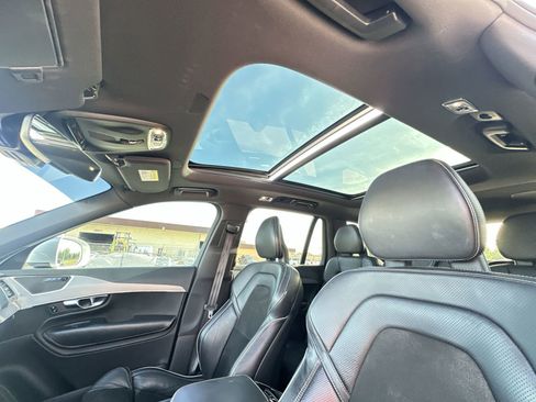 Used 2017 Volvo XC90 T6 R-Design w/ Vision Package AWD/4WD image 19