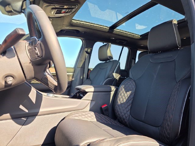 New 2027 Jeep Grand Cherokee Summit AWD/4WD image 26