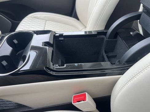 Used 2022 Lincoln Nautilus Black Label w/ Class II Trailer Tow Package image 38