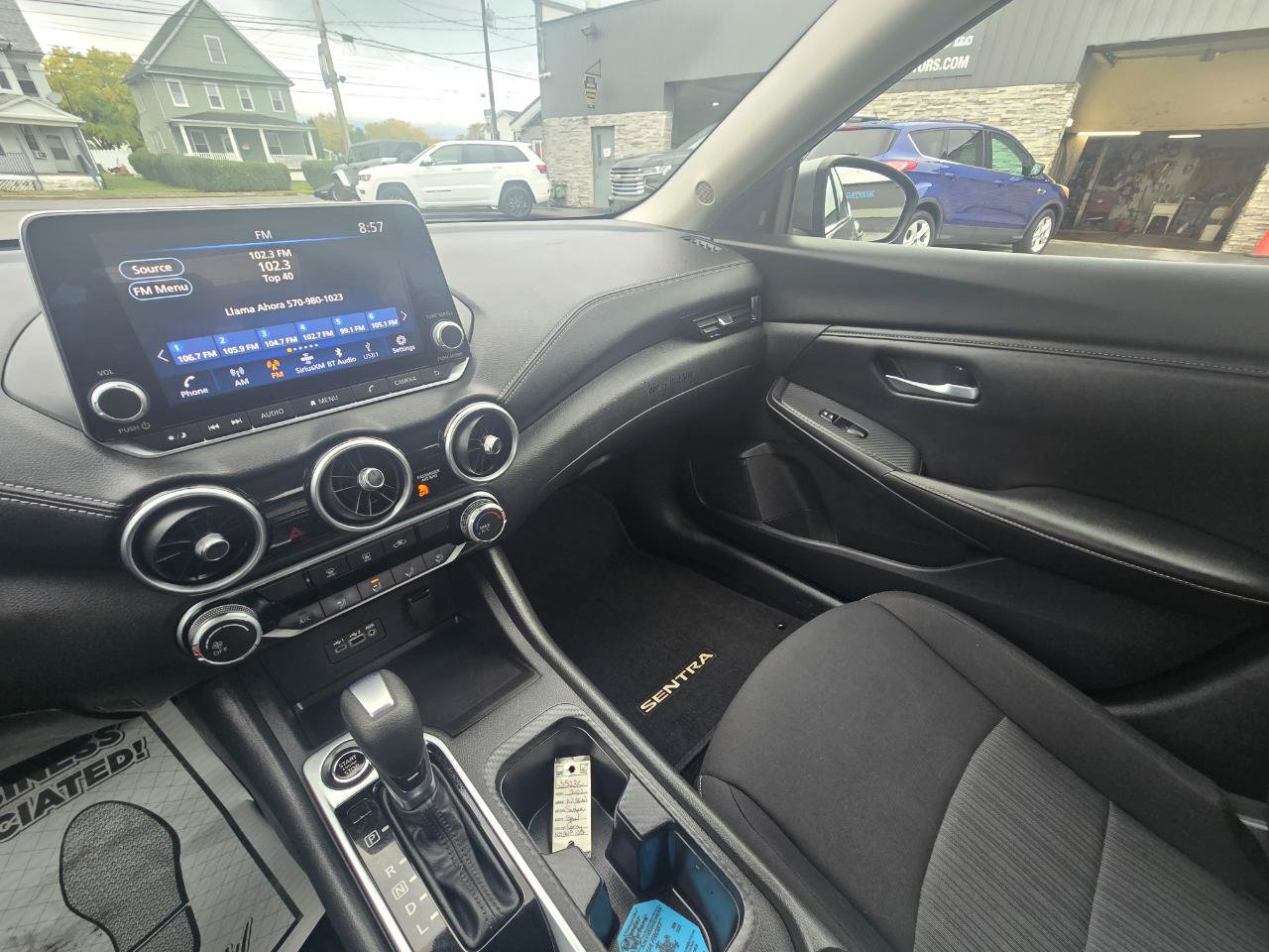 Used 2022 Nissan Sentra SV FWD image 11