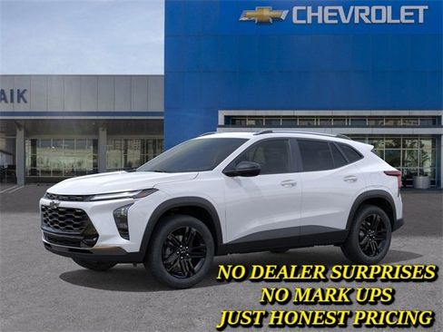 New 2026 Chevrolet Trax ACTIV w/ Sunroof Package image 2