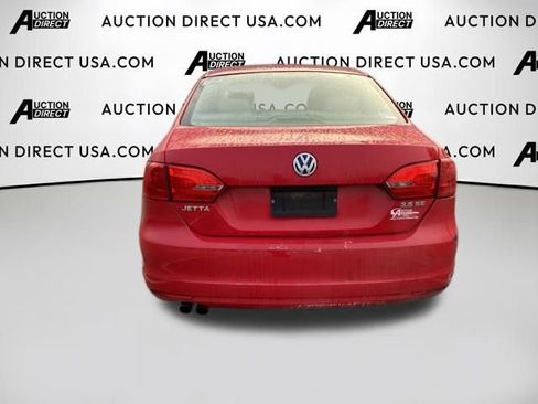 Used 2013 Volkswagen Jetta SE FWD image 6