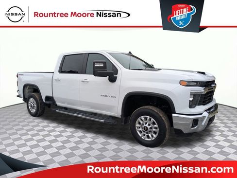 Used 2025 Chevrolet Silverado 2500 LT w/ Convenience Package image 1
