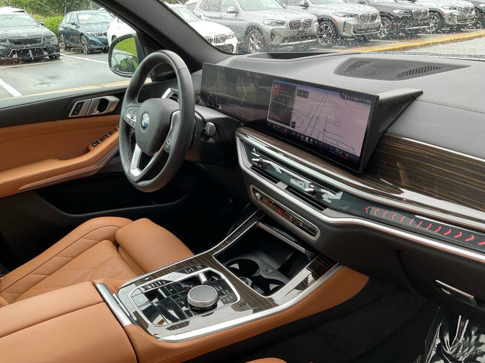Used 2025 BMW X5 sDrive40i RWD image 32