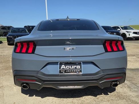 Used 2024 Ford Mustang GT Premium RWD image 5