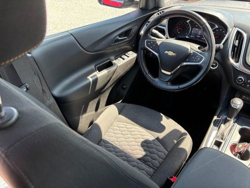 Used 2019 Chevrolet Equinox LT FWD image 14