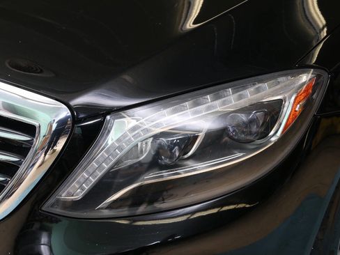 Used 2016 Mercedes-Benz S 550 4MATIC Sedan w/ Premium Package image 9