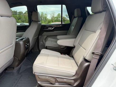 Used 2025 GMC Yukon Elevation w/ LPO, Floor Liner Package RWD image 13