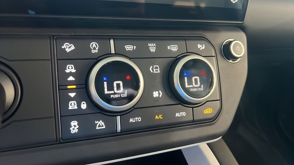 New 2026 Land Rover Defender 110 S AWD/4WD image 24